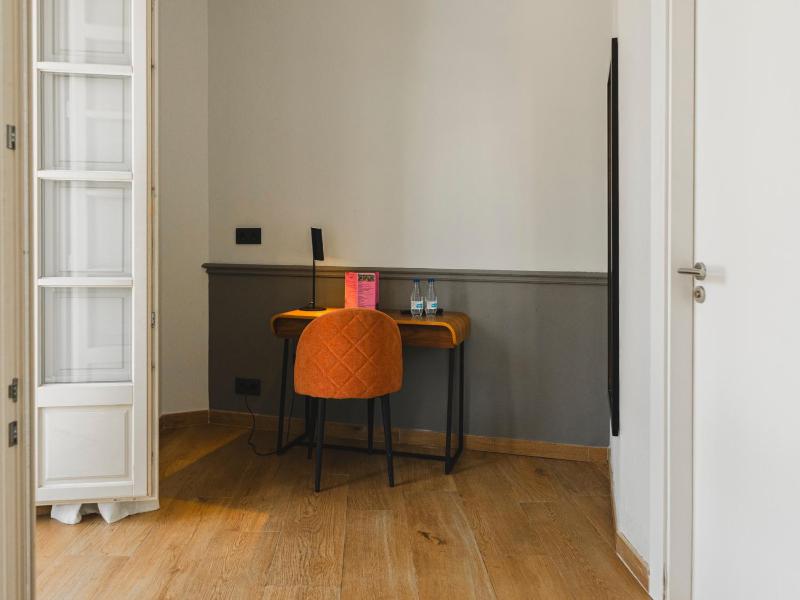 Double or Twin Room image 3