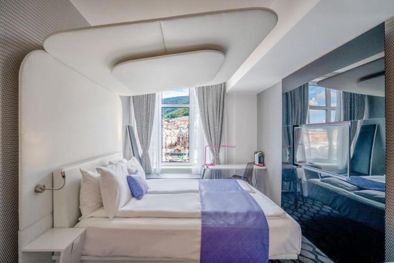 Junior Suite - Atrium image 4