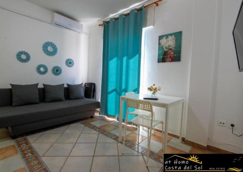 Apartamento en el centro de Nerja by At Home Costa del Sol - image 10