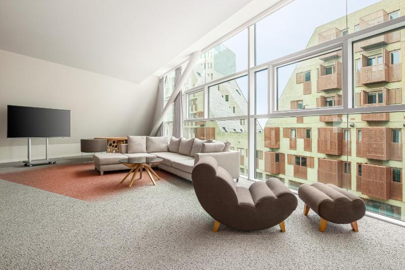 King Suite image 4