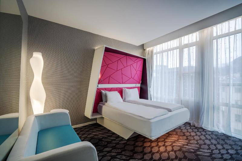 Superior Double Room with View image 4