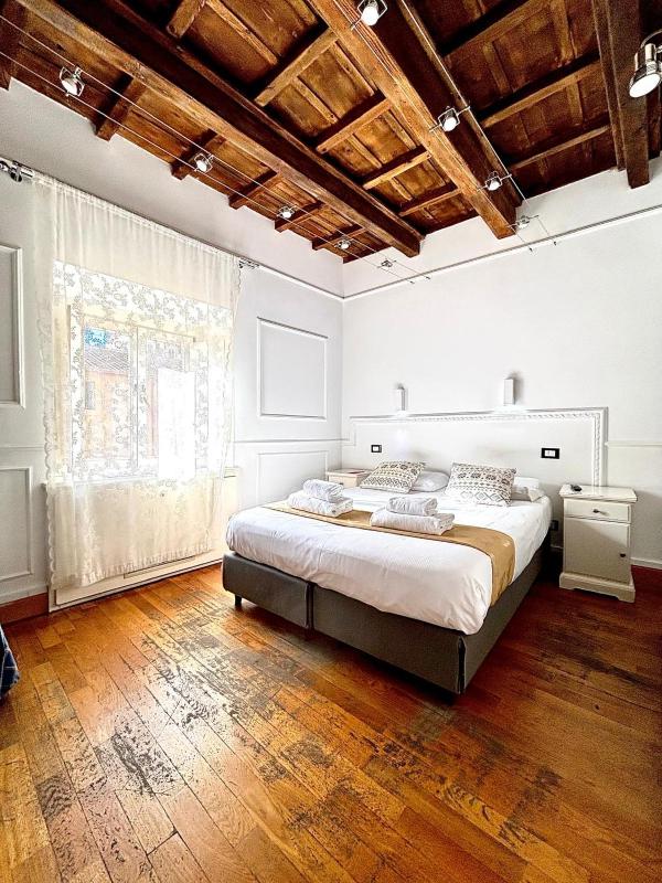 Double Room with View image 3