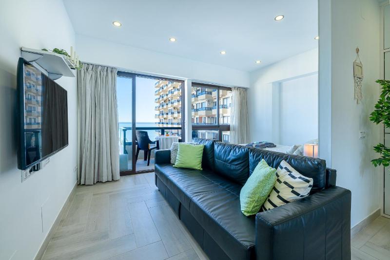 797 HOLIDAY RENTALS - Renovado apartamento con hermosas vistas - image 20