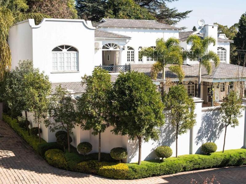Hyde Park Retreat - image 15