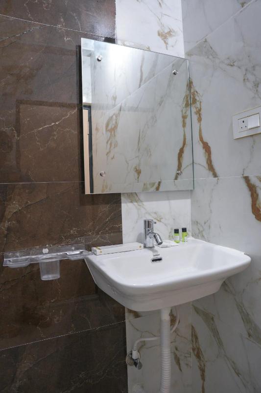 Hotel GSR Srinivasa Inn - image 10