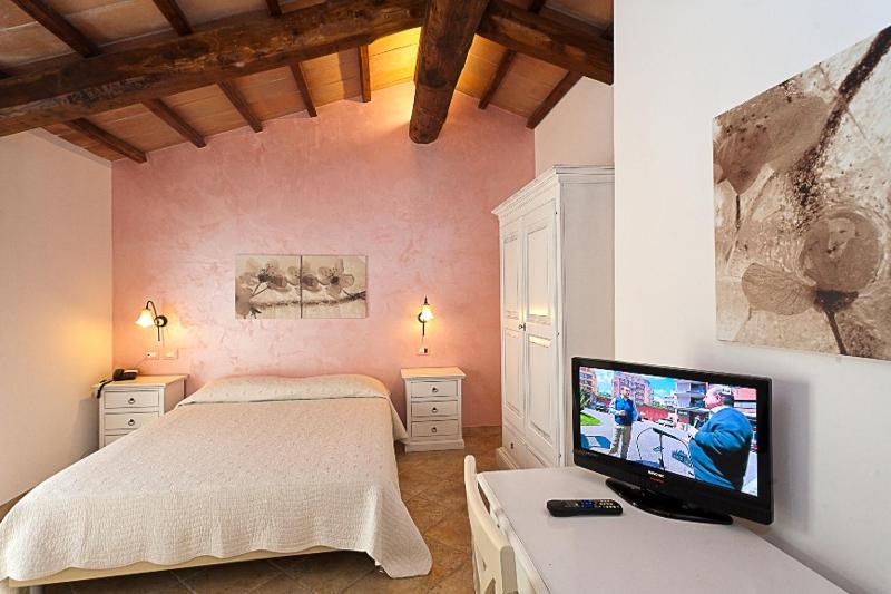 Superior Double Room image 2
