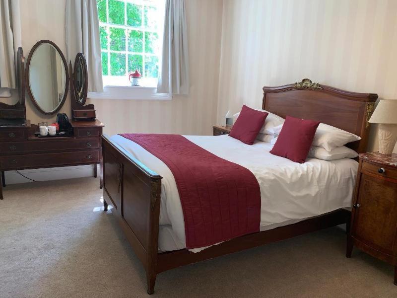 Standard Double Room image 4