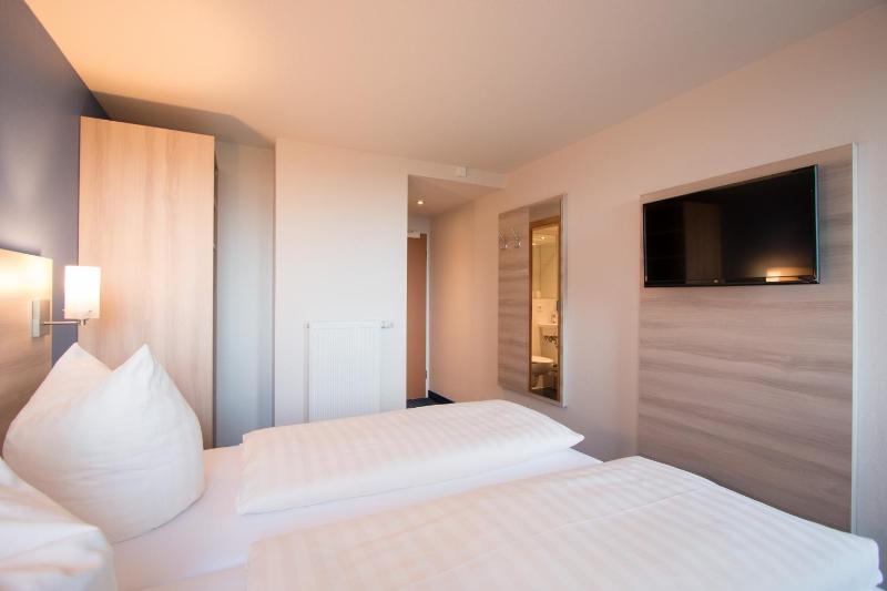 Comfort Double or Twin Room image 3