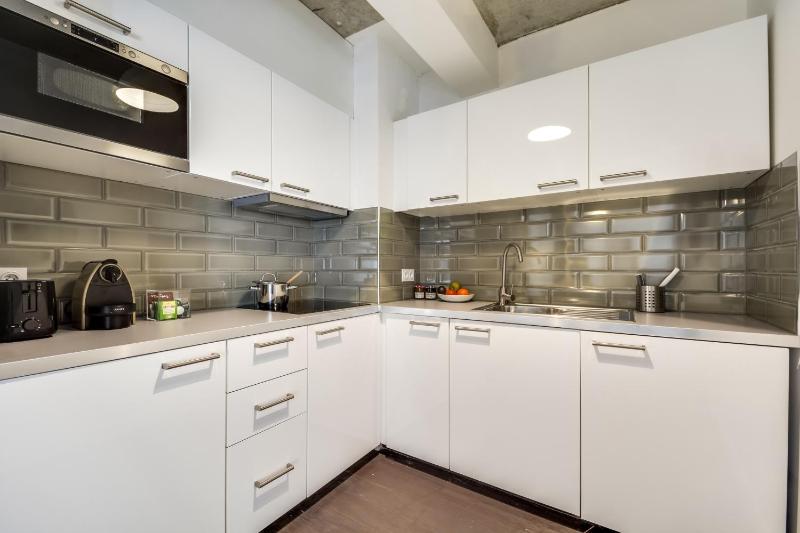 Three-Bedroom Apartment (8 Adults) image 4