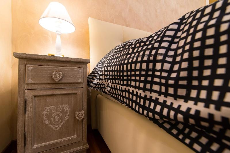 Double Room with Private External Bathroom image 3