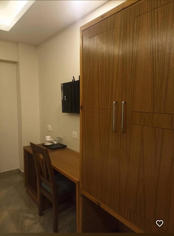 Bay Hotel - image 6