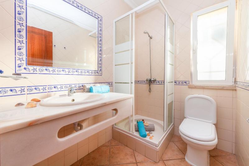 Villa Azzurra - com piscina e ping pong em Albufeira - image 9