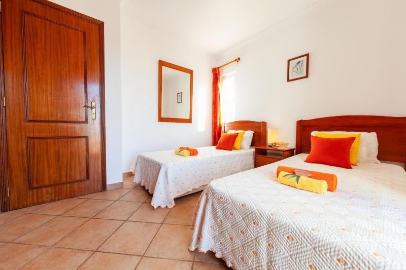 Villa Azzurra - com piscina e ping pong em Albufeira - image 12