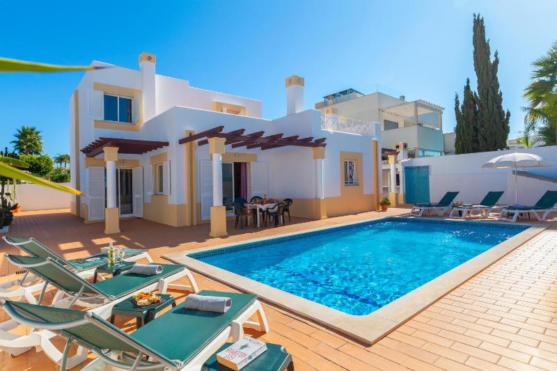 Villa Azzurra - com piscina e ping pong em Albufeira - image 33