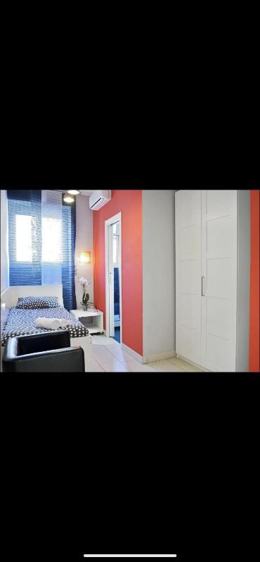 Single Room image 2