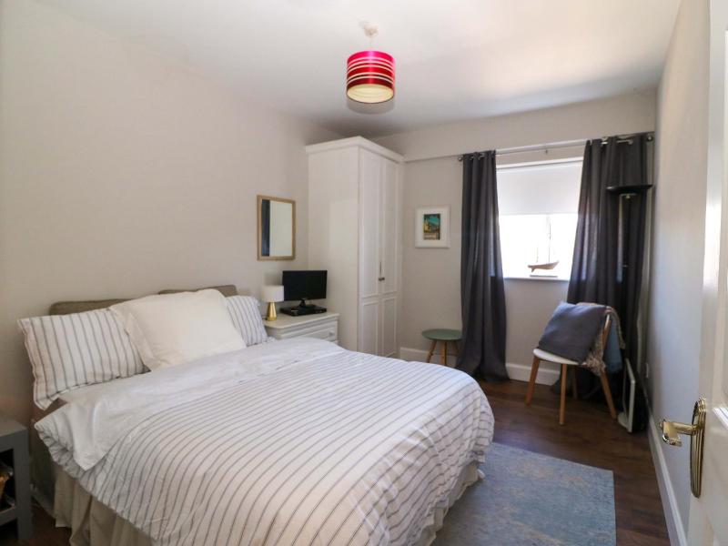 28 Long Quay - image 14