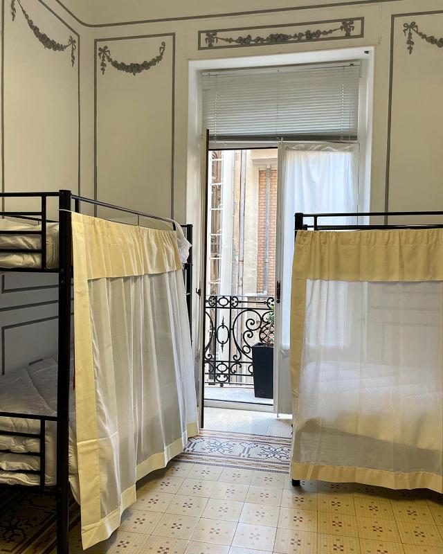 Single Bed in 8-Bed Dormitory Room image 2
