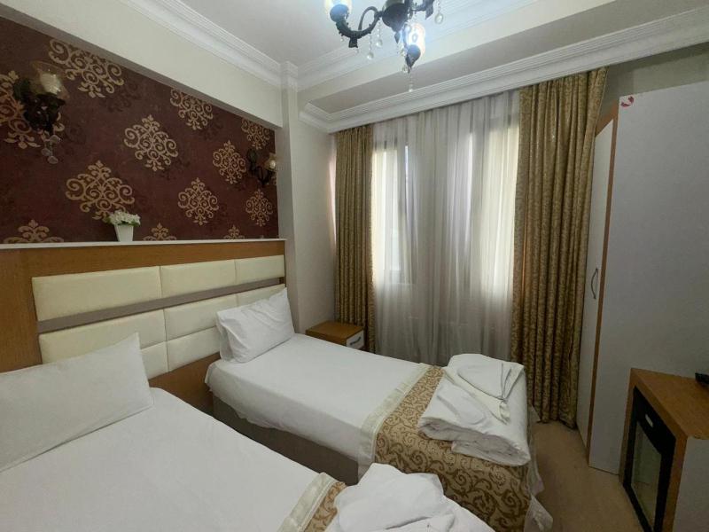 Raimond Hotel - image 8