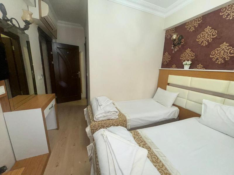 Raimond Hotel - image 10