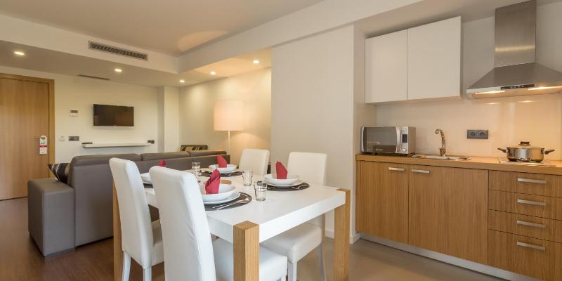 One-Bedroom Apartment image 1