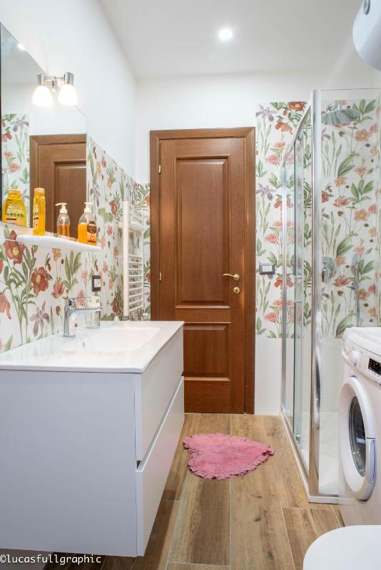 Two-Bedroom House image 3