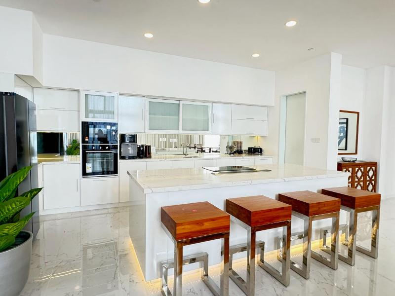Lavanya Penthouse Private SKY Pool & 200° Sea View - image 12