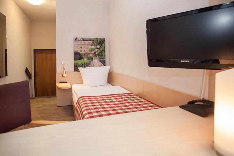 Standard Room, 1 Single Bed image 4