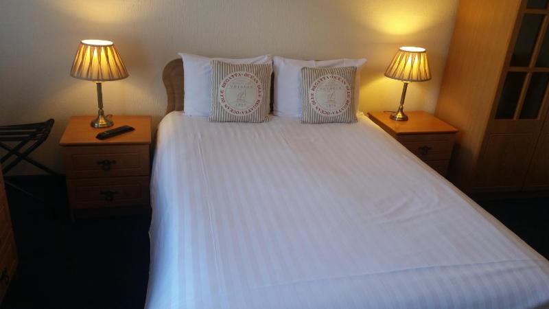 Double Room image 4