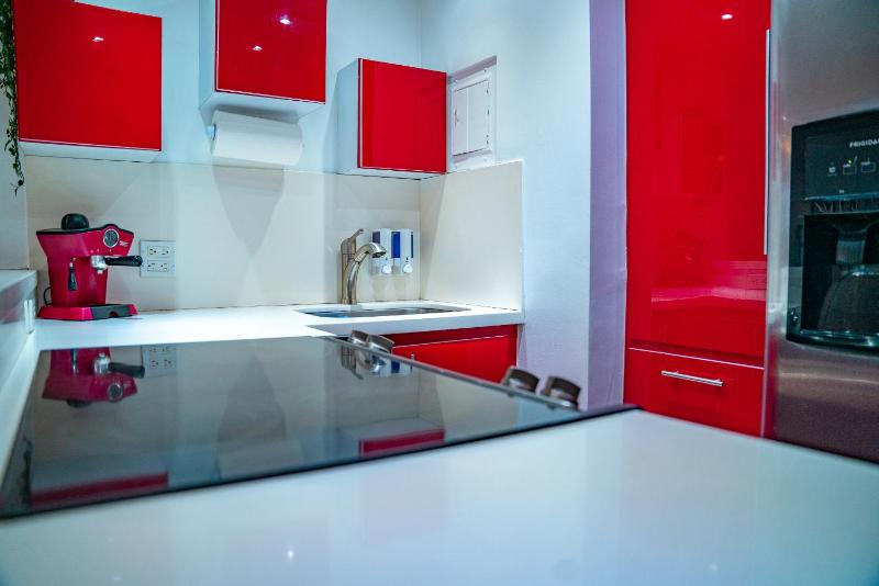 Studio Apartment image 3
