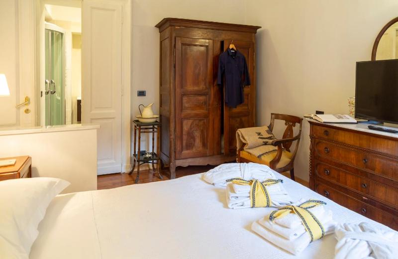 Double or Twin Room image 1