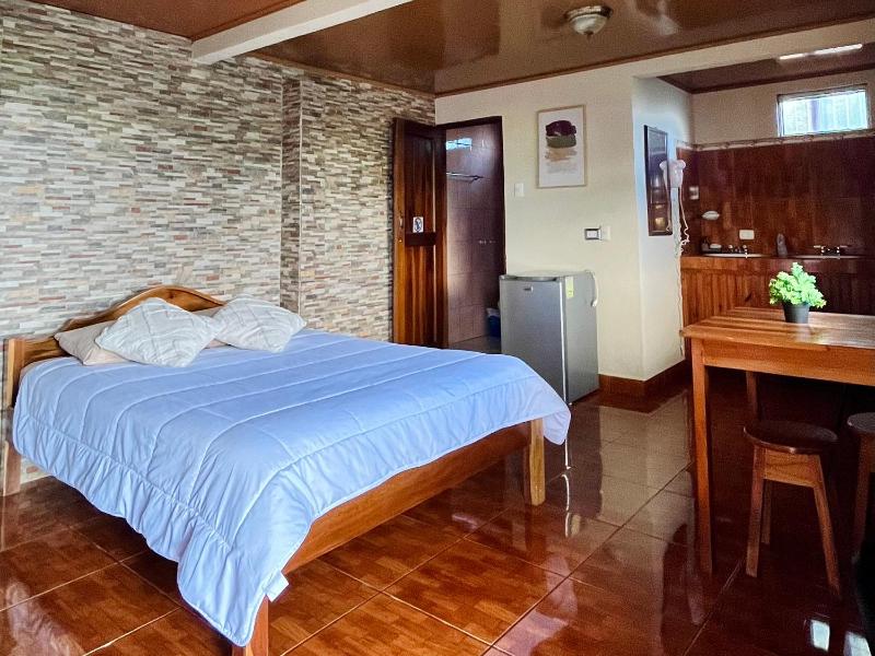 Los Tucanes Lodging - image 10