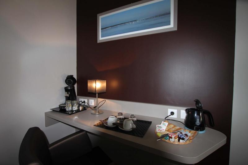 Superior Double Room image 3