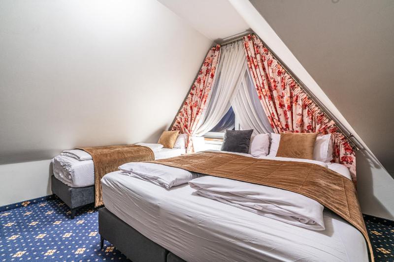 Triple Room image 3