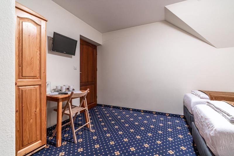 Quadruple Room image 4