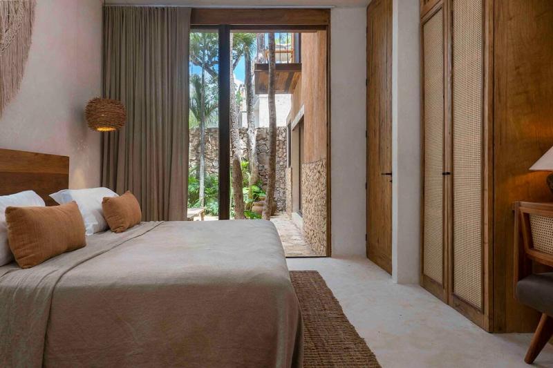 Stylish 3BR Villa with Rooftop Plunge Pool La Veleta Tulum - image 30