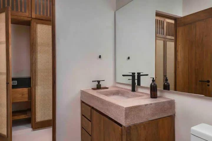 Stylish 3BR Villa with Rooftop Plunge Pool La Veleta Tulum - image 23