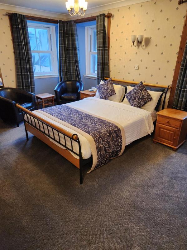 King Room image 4