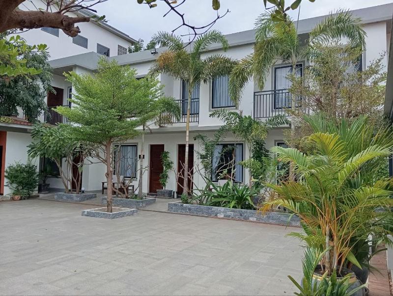 Apartment Green Amazon - image 9