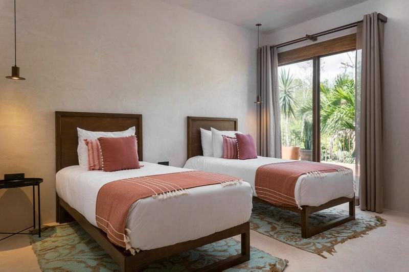 Boho Chic 3BR Villa La Veleta Rooftop & Private Pool - image 5
