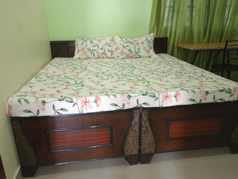 Aarti Home Stay Tapovan - image 3