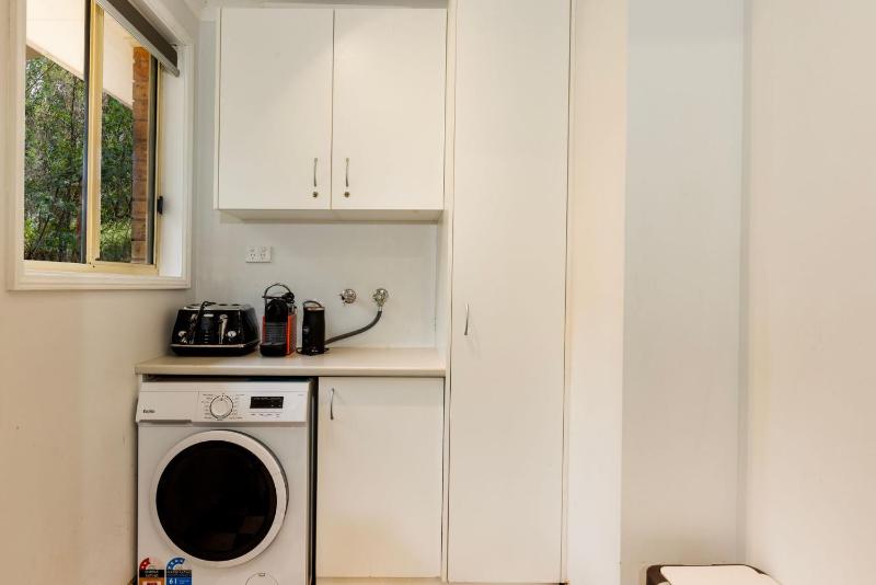 Prez Cote La Plaz - Pet Friendly -1 Min Walk to Beach - image 23