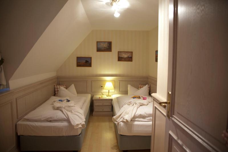 Deluxe Suite image 4