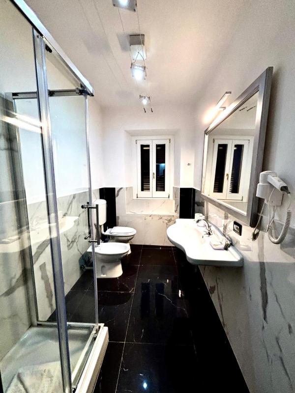 Suite image 2
