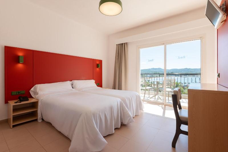 Twin Room with Sea View image 1