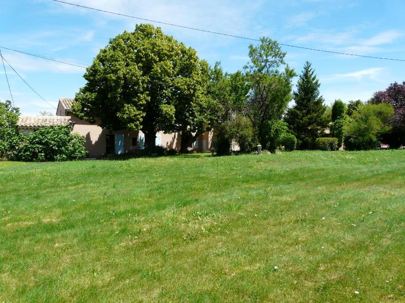 Six-Bedroom Villa  image 4