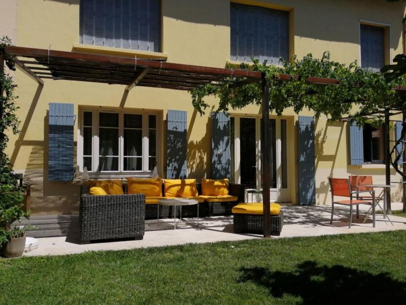 Beautiful vacation rental with private pool in the heart of the city of Avignon sleeps 8. - image 35