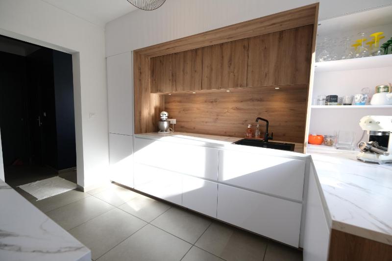 Beautiful vacation rental with private pool in the heart of the city of Avignon sleeps 8. - image 46