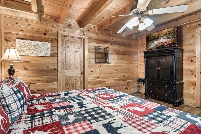 Spacious Mountain Cabin Perfect for Relaxing - image 49