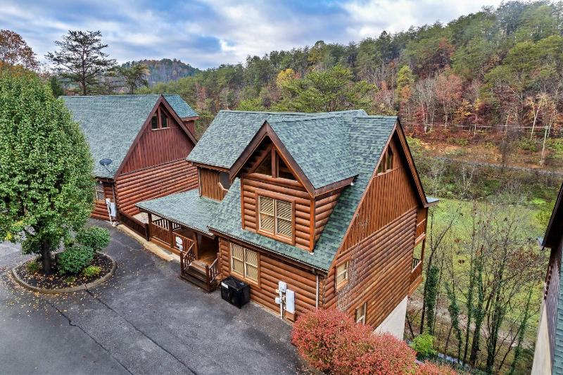 Spacious Mountain Cabin Perfect for Relaxing - image 42