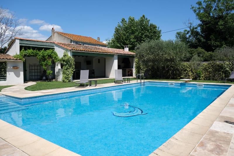 vacation rental with pool and poolhouse close to arles in moulès- sleeps 8 - image 34